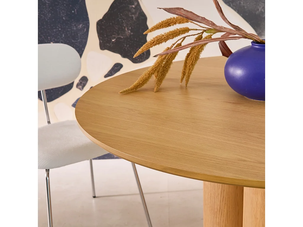 Table à manger ronde bois d'hévéa et placage chêne naturel 4 places 130cm - Leonore