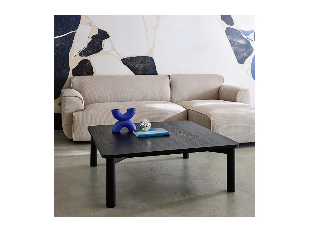 Mesa de centro cuadrada de madera de hevea con chapa de roble negro