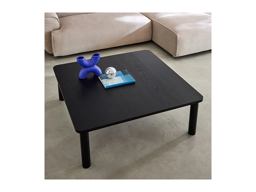 Mesa de centro cuadrada de madera de hevea con chapa de roble negro