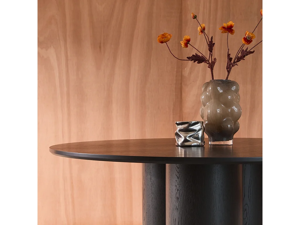 Table à manger ronde bois d'hévéa et placage chêne noir 4 places 130cm - Leonore