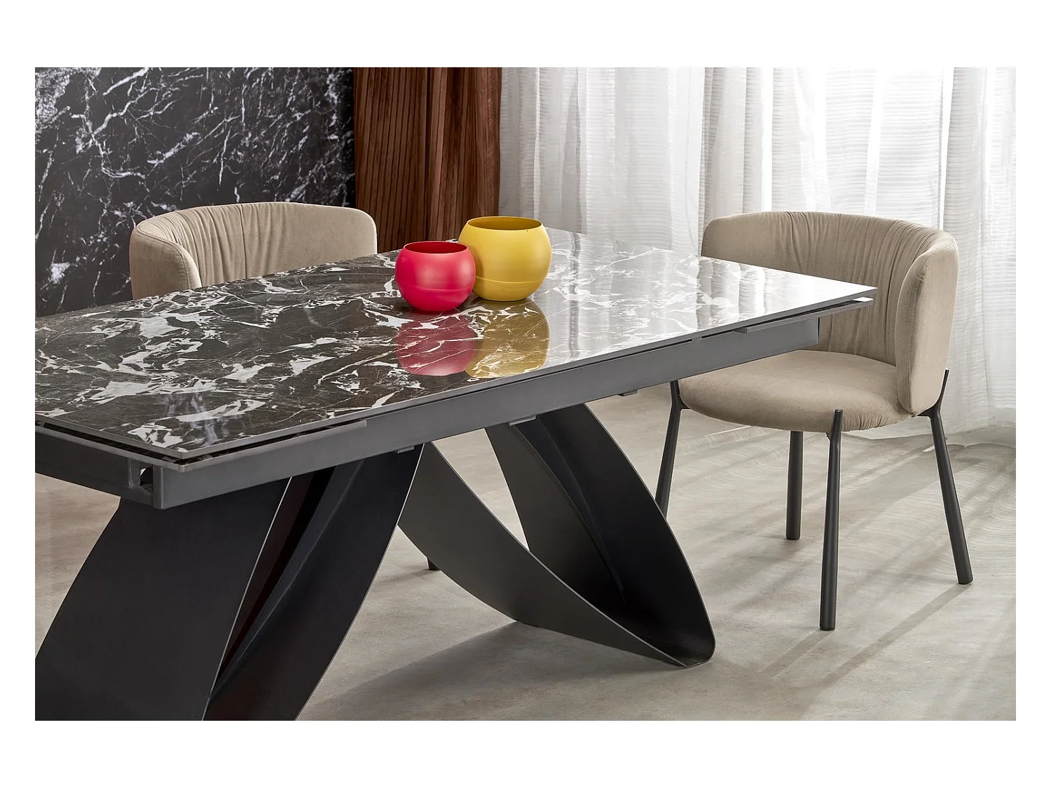 Tavolo da pranzo Hilario/Sinterizzato e metallo/Estensibile/Nero&Bianco