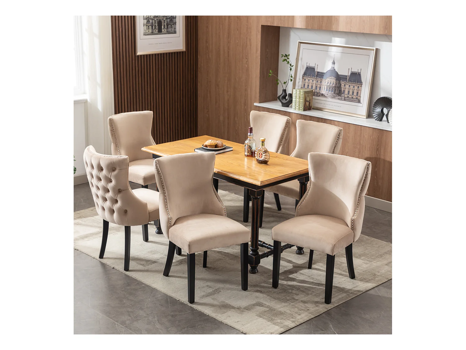 Ensemble de 6 chaises gris et or velours, dossier à anneaux et cloutage décoratif. Siège rembourré, pieds en acier plaqué or. Luxe moderne et confort.