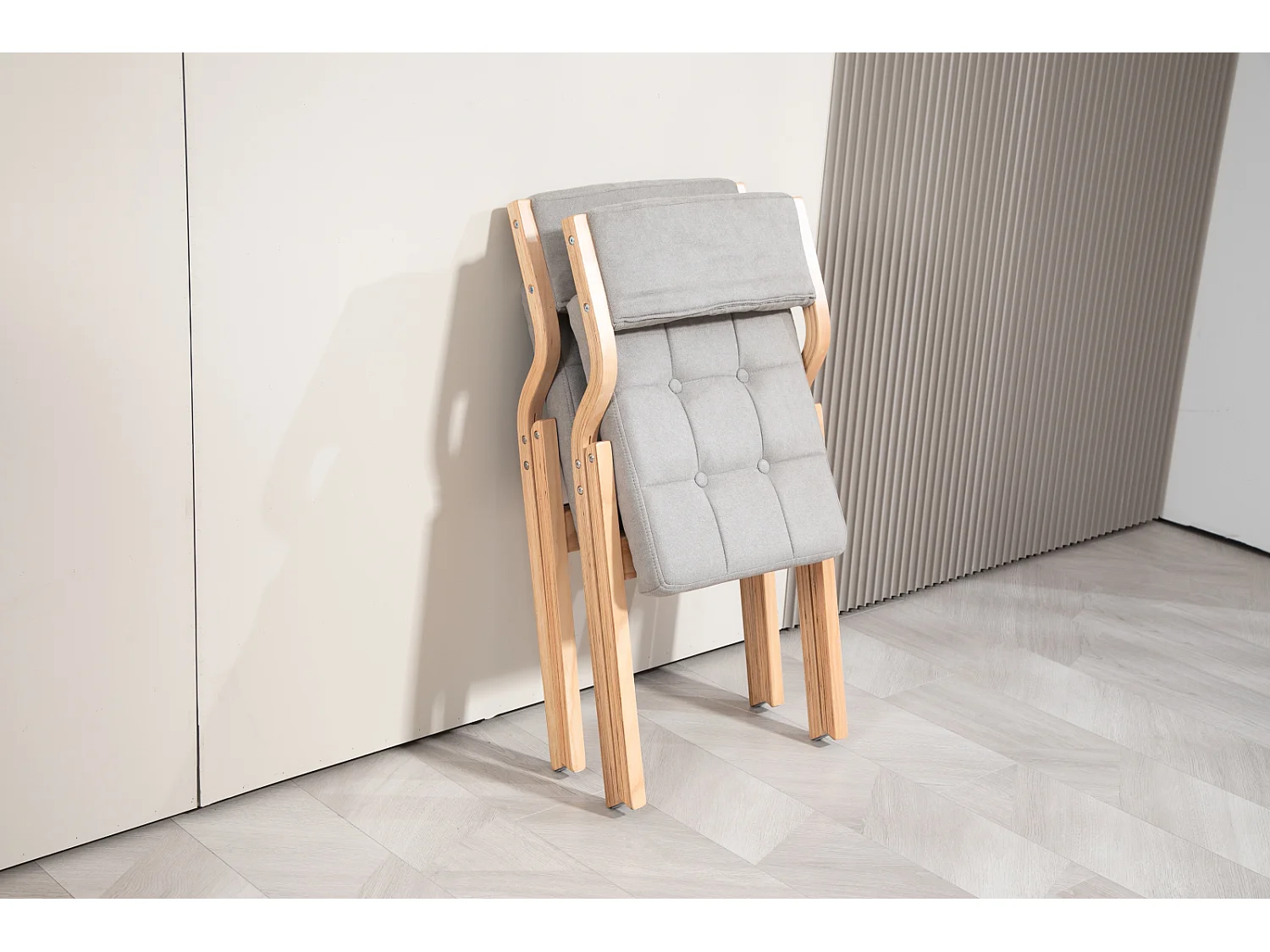 Cadeiras dobráveis com almofadas, conjunto de 2, cadeiras dobráveis acolchoadas de madeira, portáteis, montadas, cinza