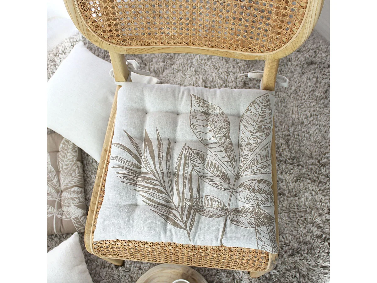 Gestepptes Stuhlkissen mit Naturmotiv 38 x 38 cm