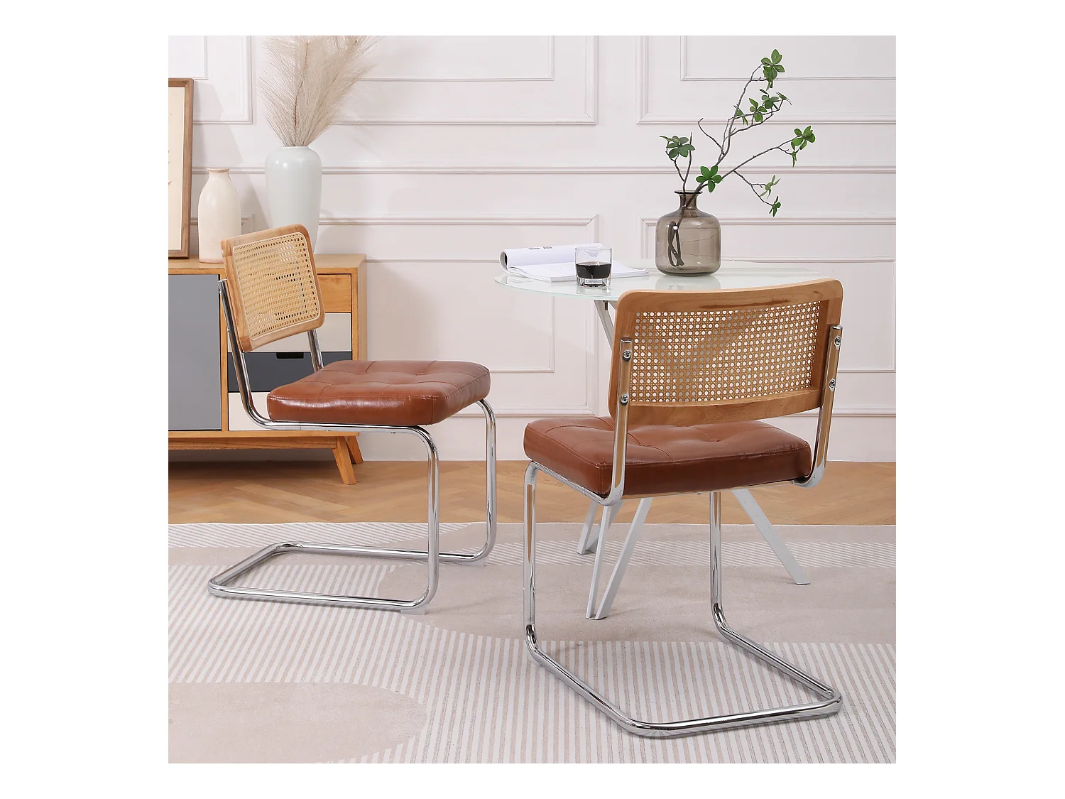 Ensemble de 2 chaises de salle à manger médiévales modernes, en rotin avec similicuir, dossier en maille, pieds en métal chromé, marron