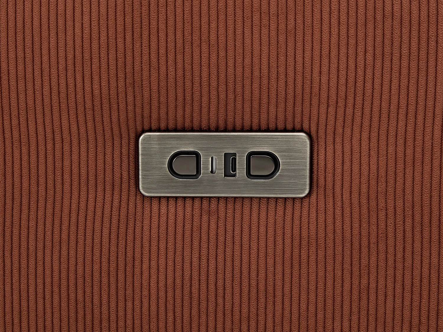 Canapé 4 places avec assise coulissante électrique en velours côtelé fines côtes terracotta PASTARO