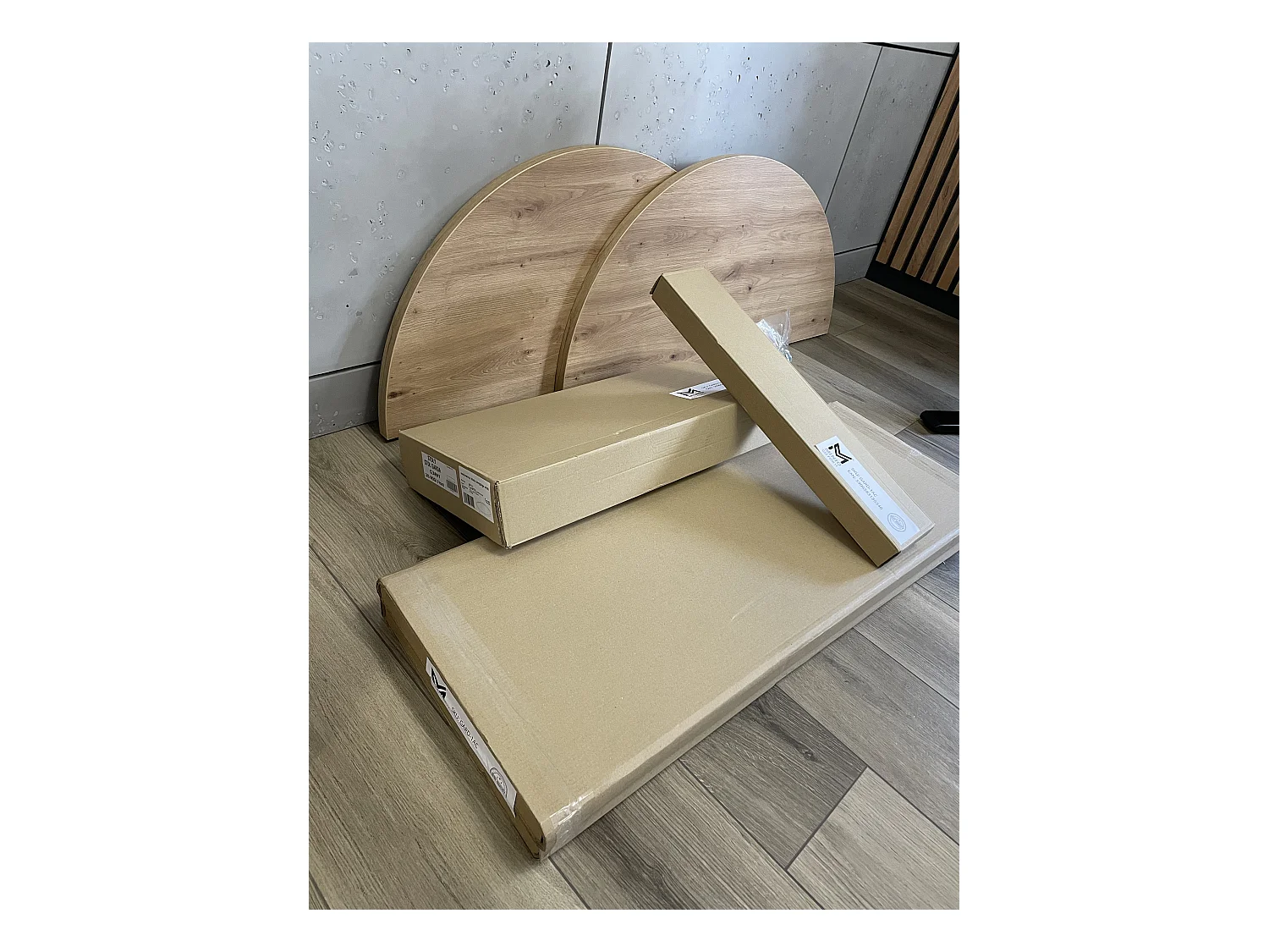 MINIO go for it, Stół rozkładany GORI  w kolorze dąb artisan/czarny