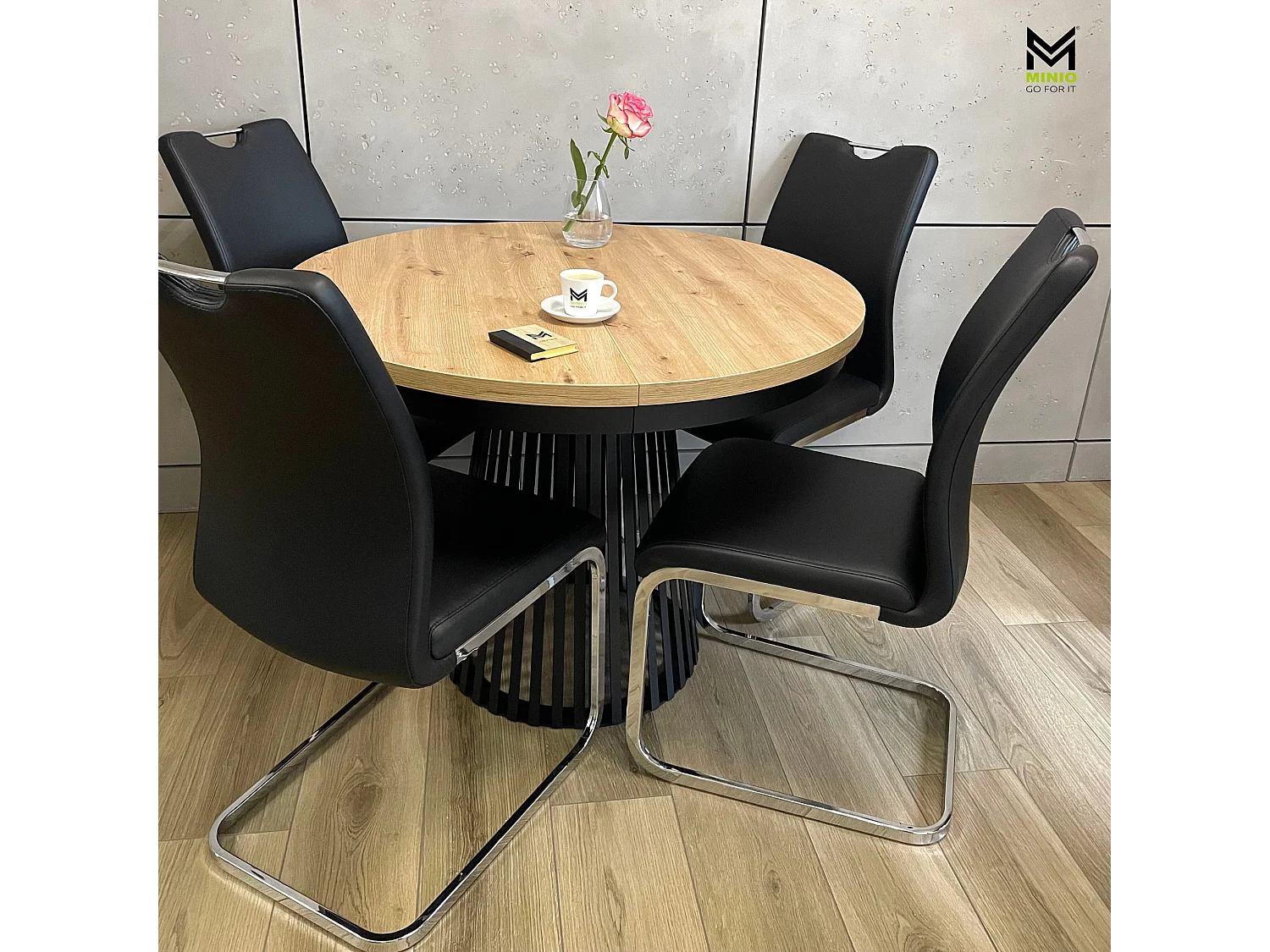 MINIO go for it, Stół rozkładany GORI  w kolorze dąb artisan/czarny