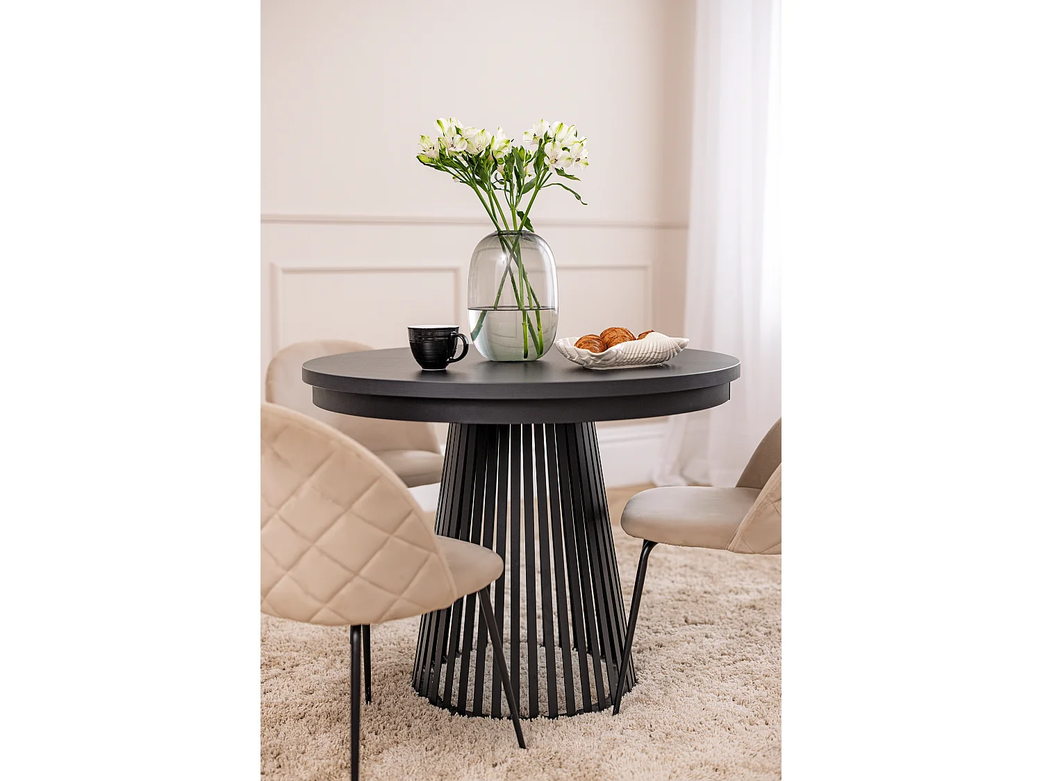 MINIO go for it, Ausziehbarer Tisch GORI in Schwarz Painflow/Schwarz