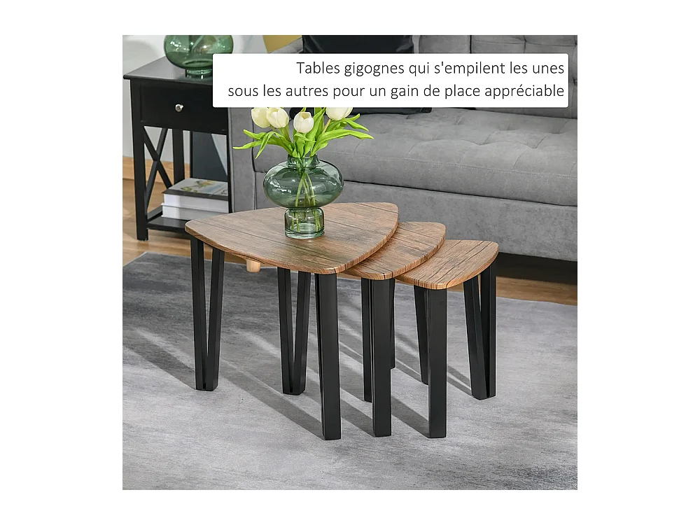 Ensemble de table basse encastrable 3 pièces, pieds métalliques noirs, design en forme de coin, plateau en bois de noyer.