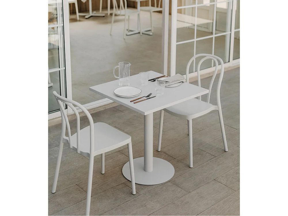 Mesa cuadrada de 73x70x70 cm de metal resistente a los arañazos en color blanco Borja