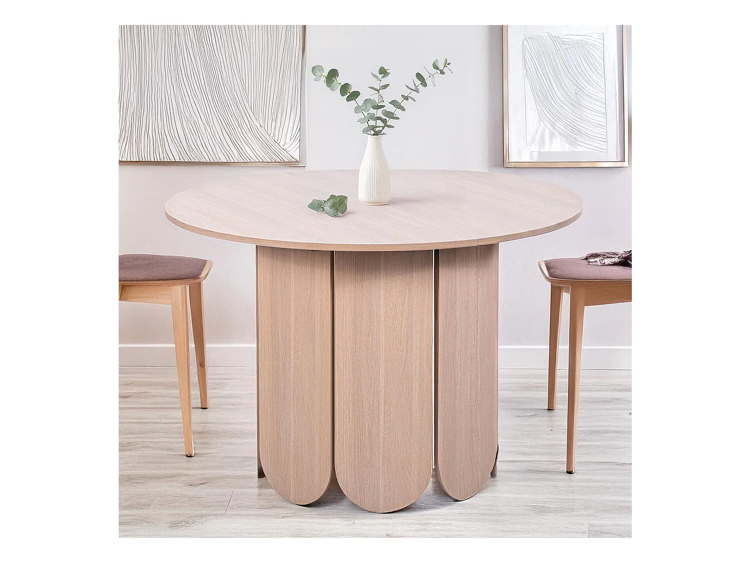 Table ronde style japandi extensible 310cm Tulipa rallonges intégrées Bois clair