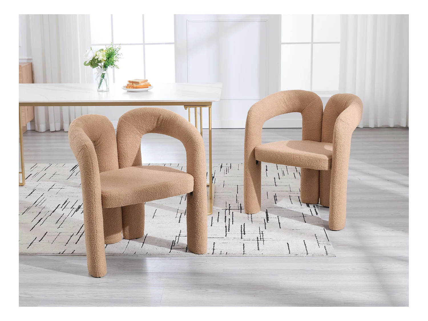 Lot de 2 chaises de salle à manger — en teddy camel — accoudoirs design à deux arcs - élégant et confortable