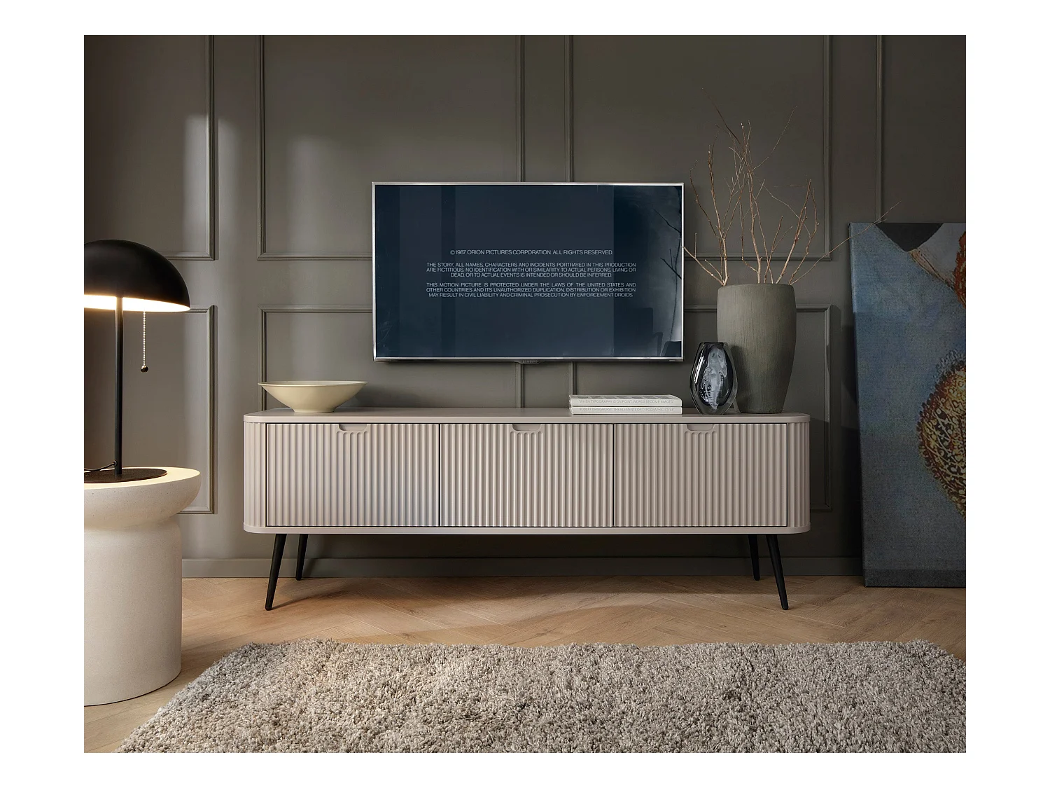 Meuble TV 3 portes avec pieds en métal noir 168x56 cm