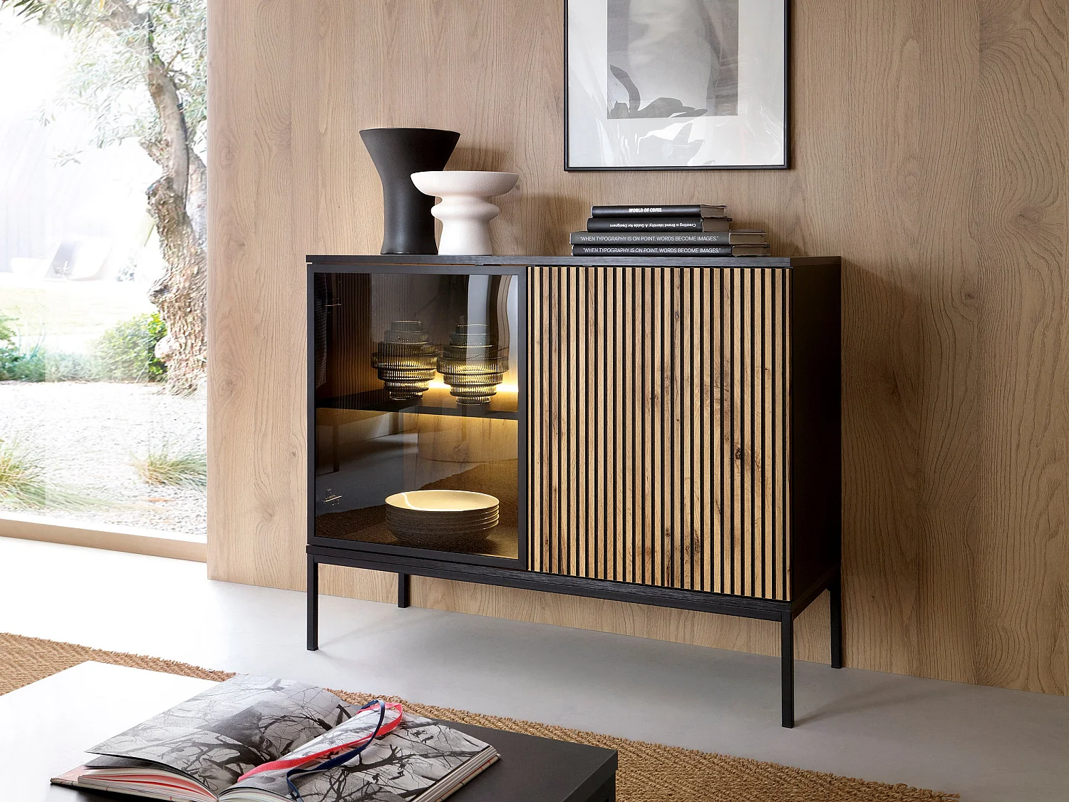 Buffet 2 portes avec LED intégrée, noir et chêne, 104x83 cm