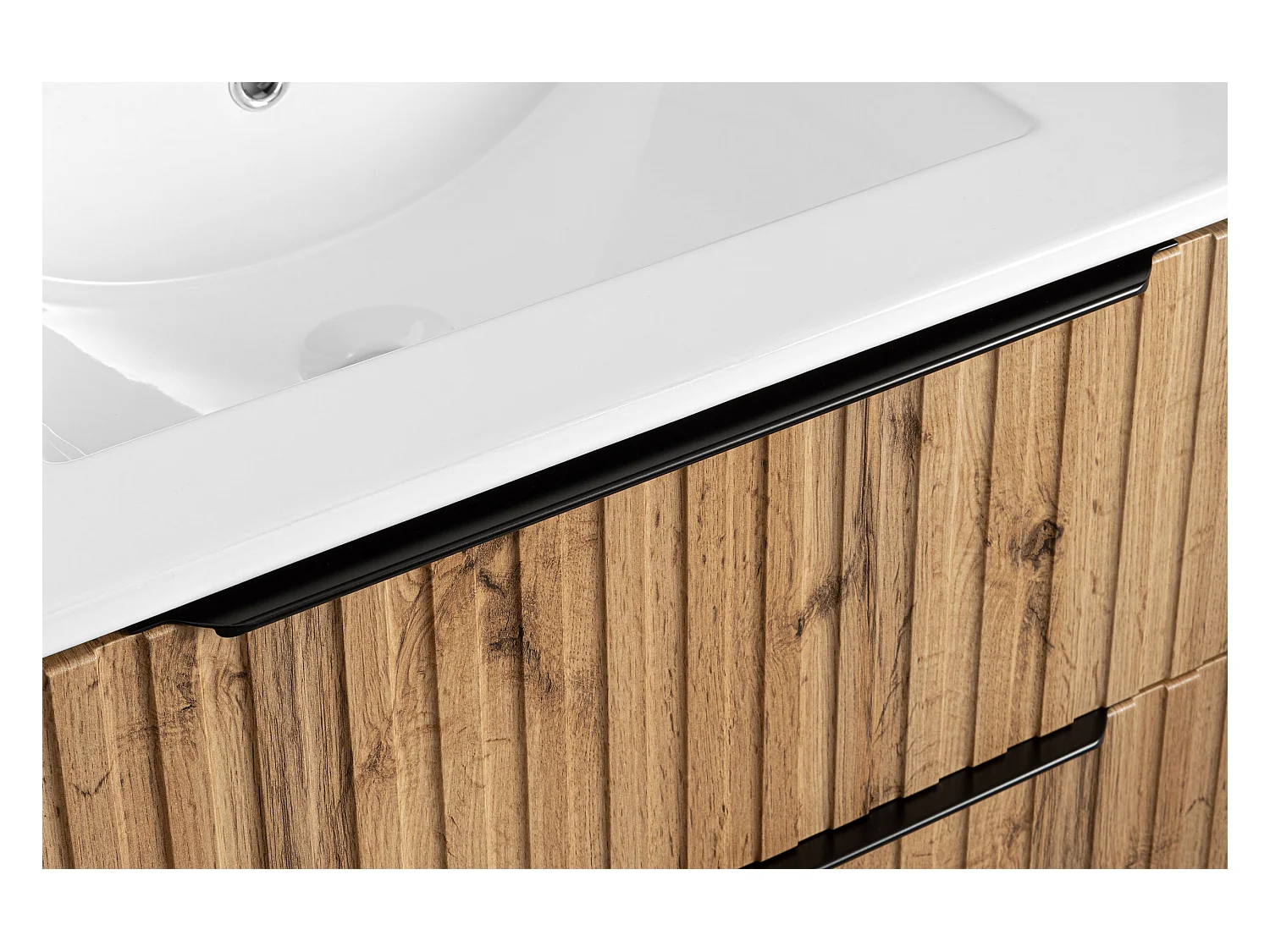 Ensemble de salle de bain 60 cm Façades rainurées Meuble avec lavabo Colonne Chêne Wotan Amy