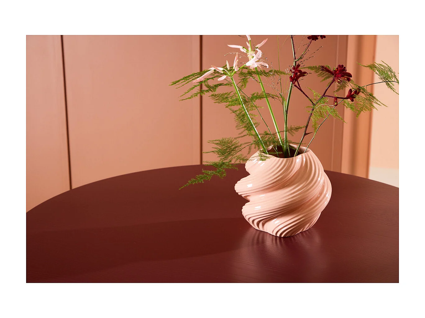 Table à Manger Nervurée "Lenox" 110cm Bordeaux