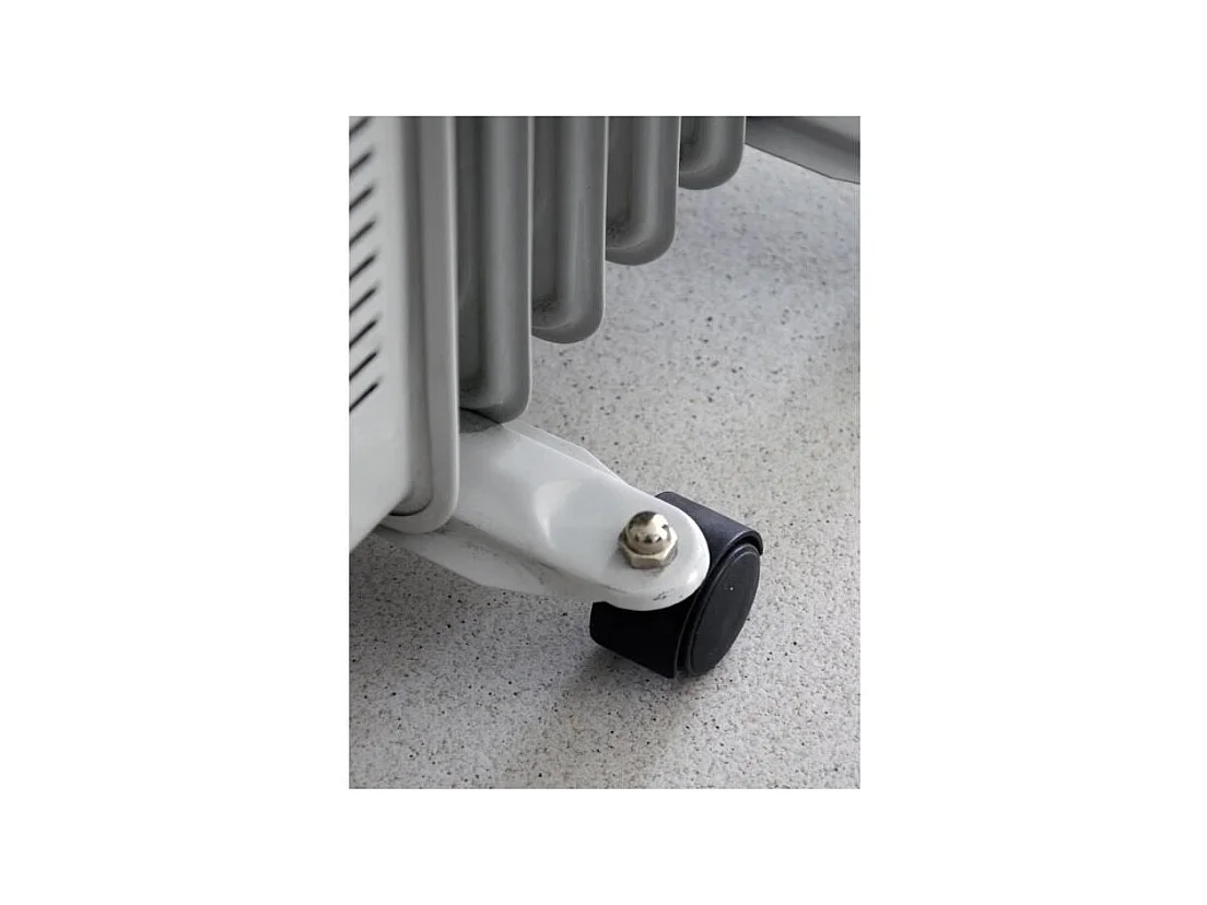 Radiateur à bain d'huile Warm Tech 2500 W, 11 éléments