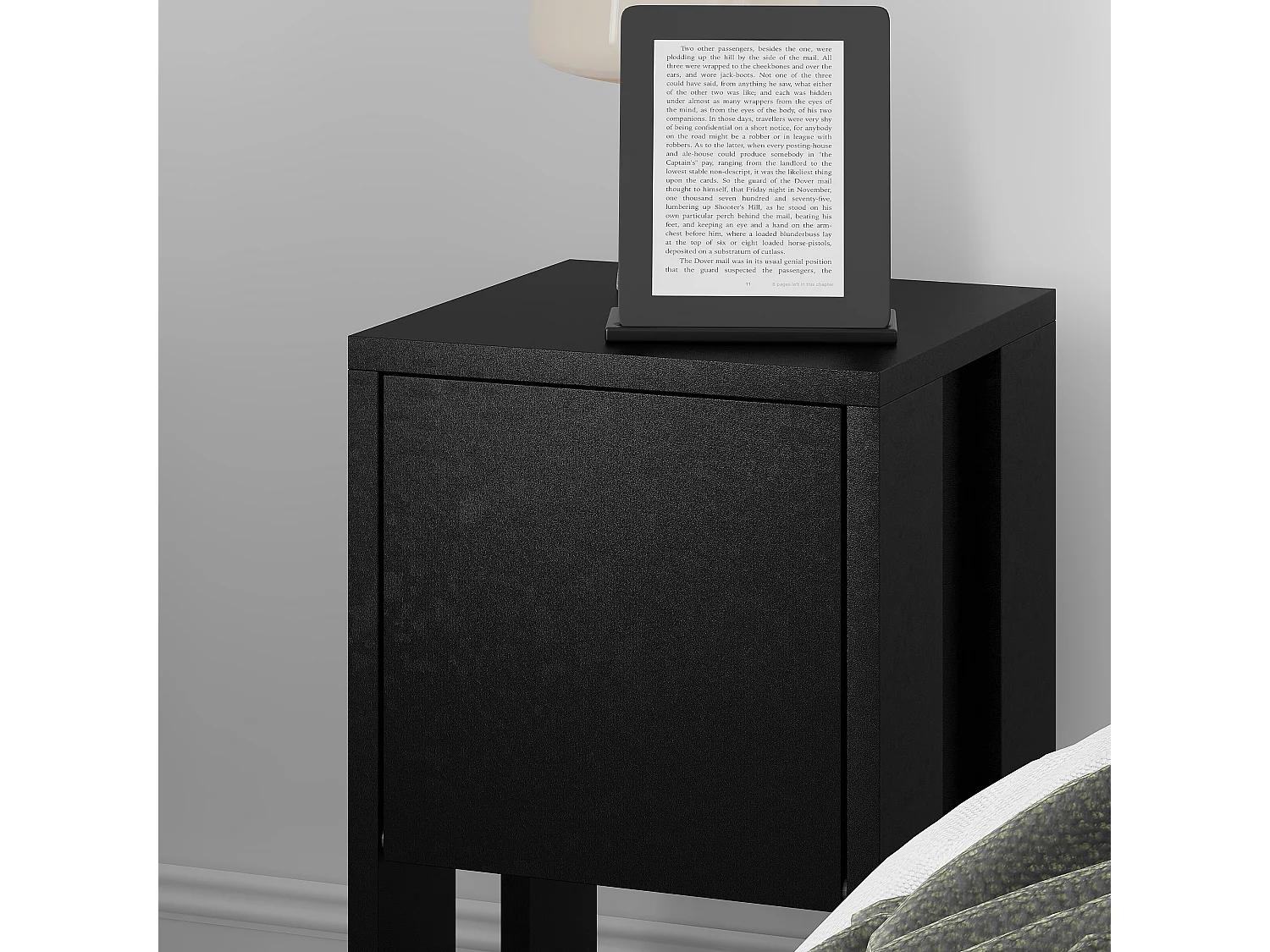 Decortie Ema Table de chevet moderne avec rangement Armoire à portes coulissantes Noir 30cm de largeur