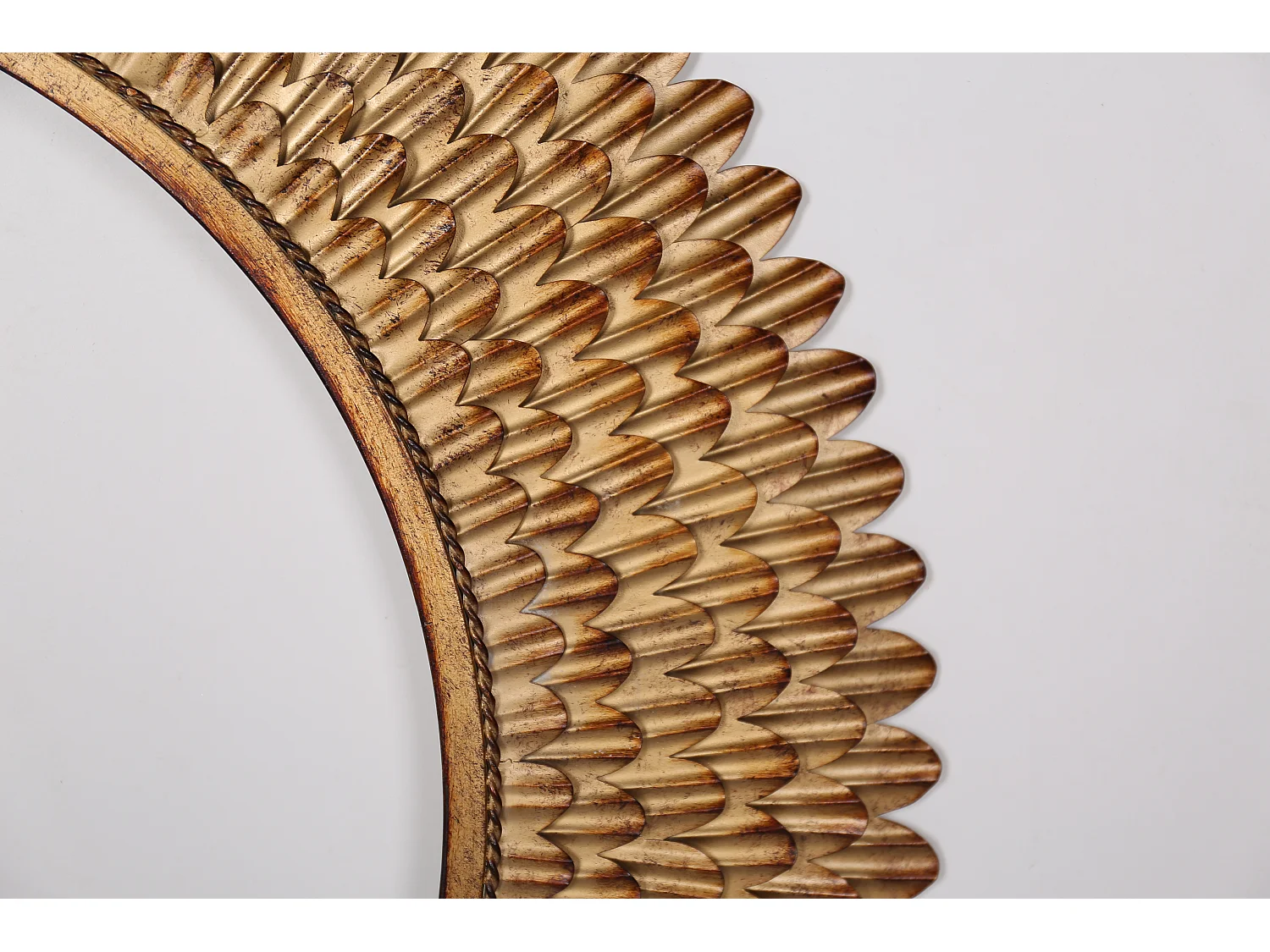 Miroir rond plumes métal doré patiné 76cm