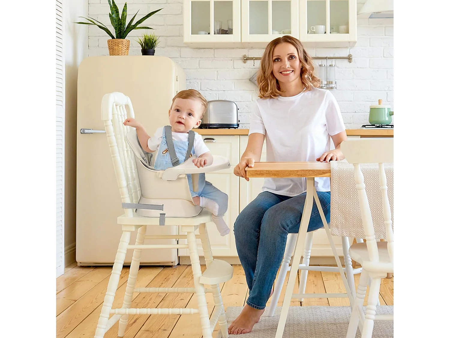 Ezebaby 6-in-1 Kinderstoel, Met Houten Poten, 5-punts Gordel en Voetensteun, voor Kinderen vanaf 6 Maanden