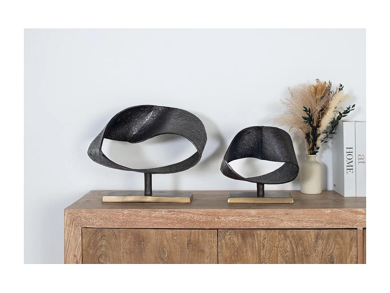Set de deux sculptures décoratives en métal
