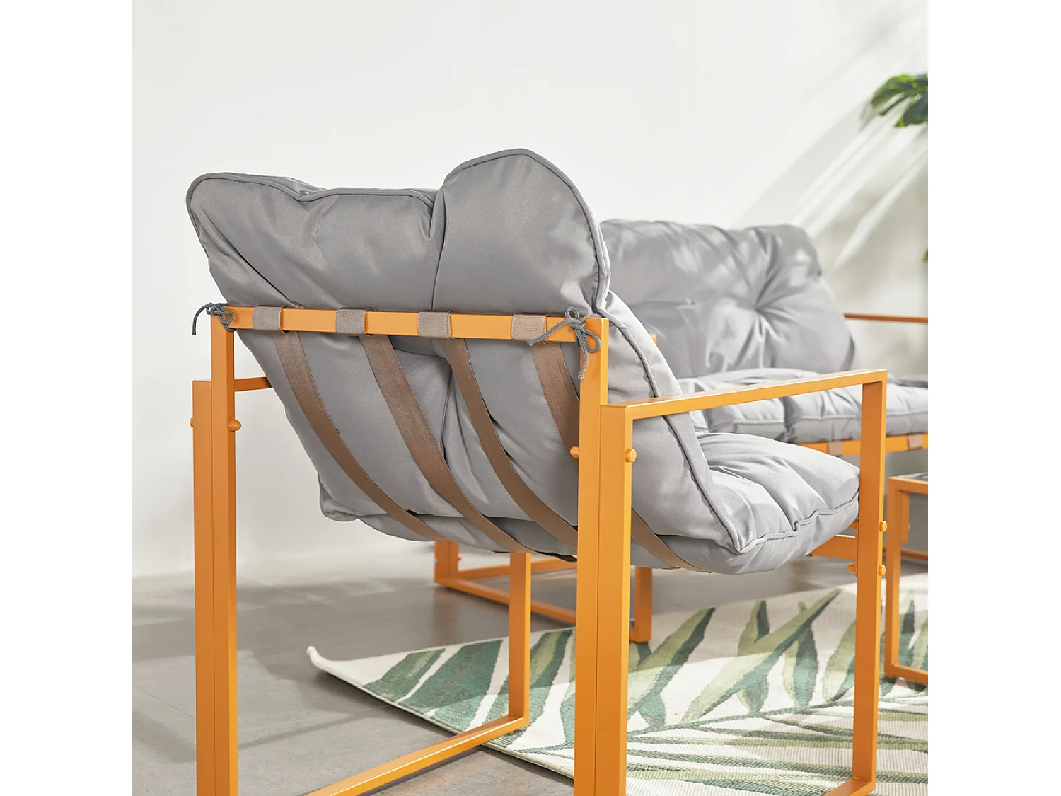 Salon de jardin 4 places contemporain brun et coussins gris RABAT