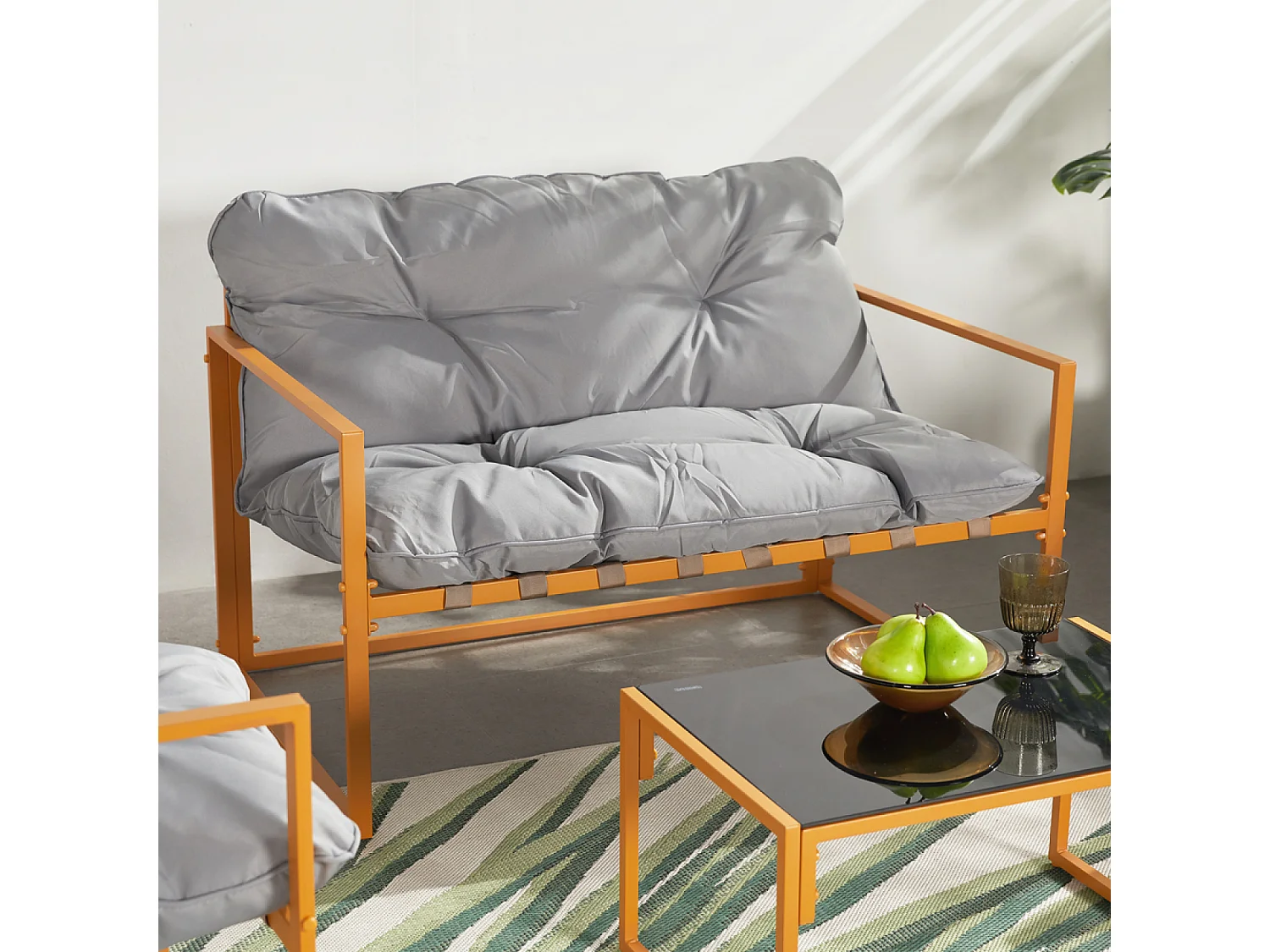 Salon de jardin 4 places contemporain brun et coussins gris RABAT