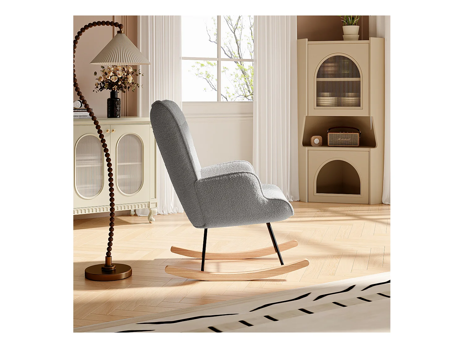 Fauteuil à bascule en tissu teddy gris clair avec dossier capitonné, design cosy et moderne pour salon ou chambre