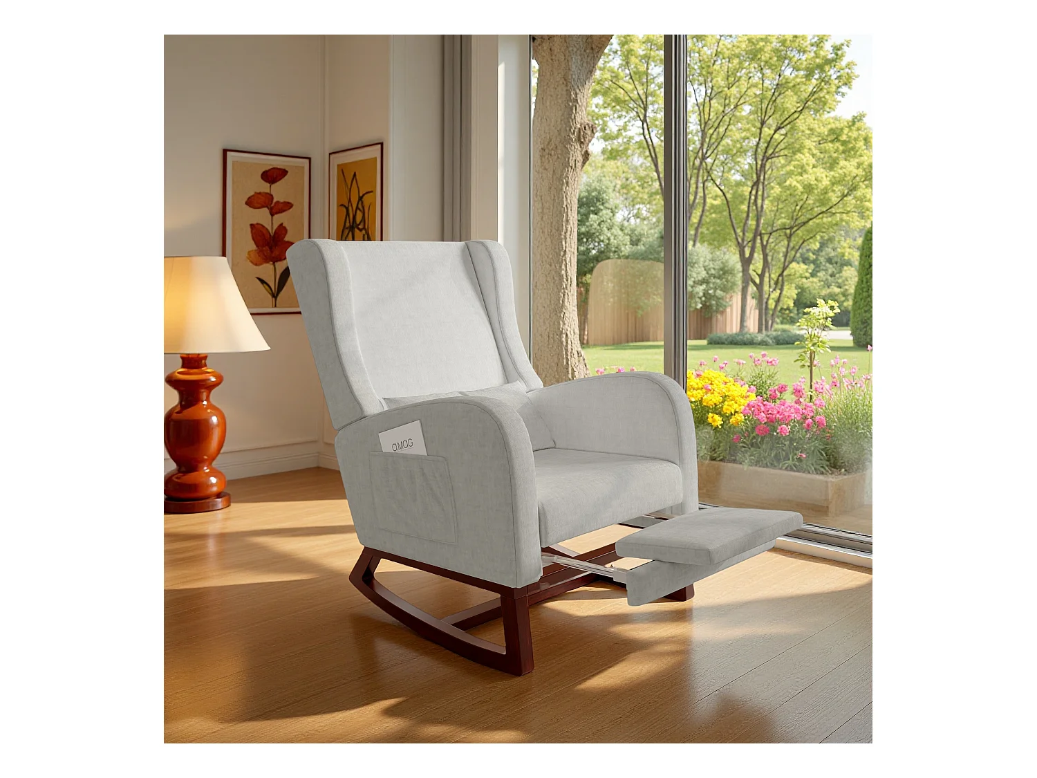 Mecedora gris de tela efecto terciopelo con reposapiernas extensible, bolsillos laterales y cojín incluido