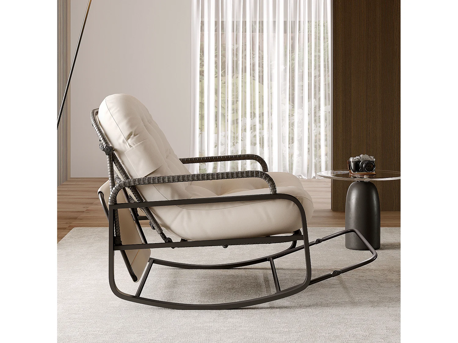 Fauteuil à bascule extérieur avec coussin beige, dossier réglable, repose-pieds pliable et auvent, rotin tressé, idéal balcon jardin terrasse