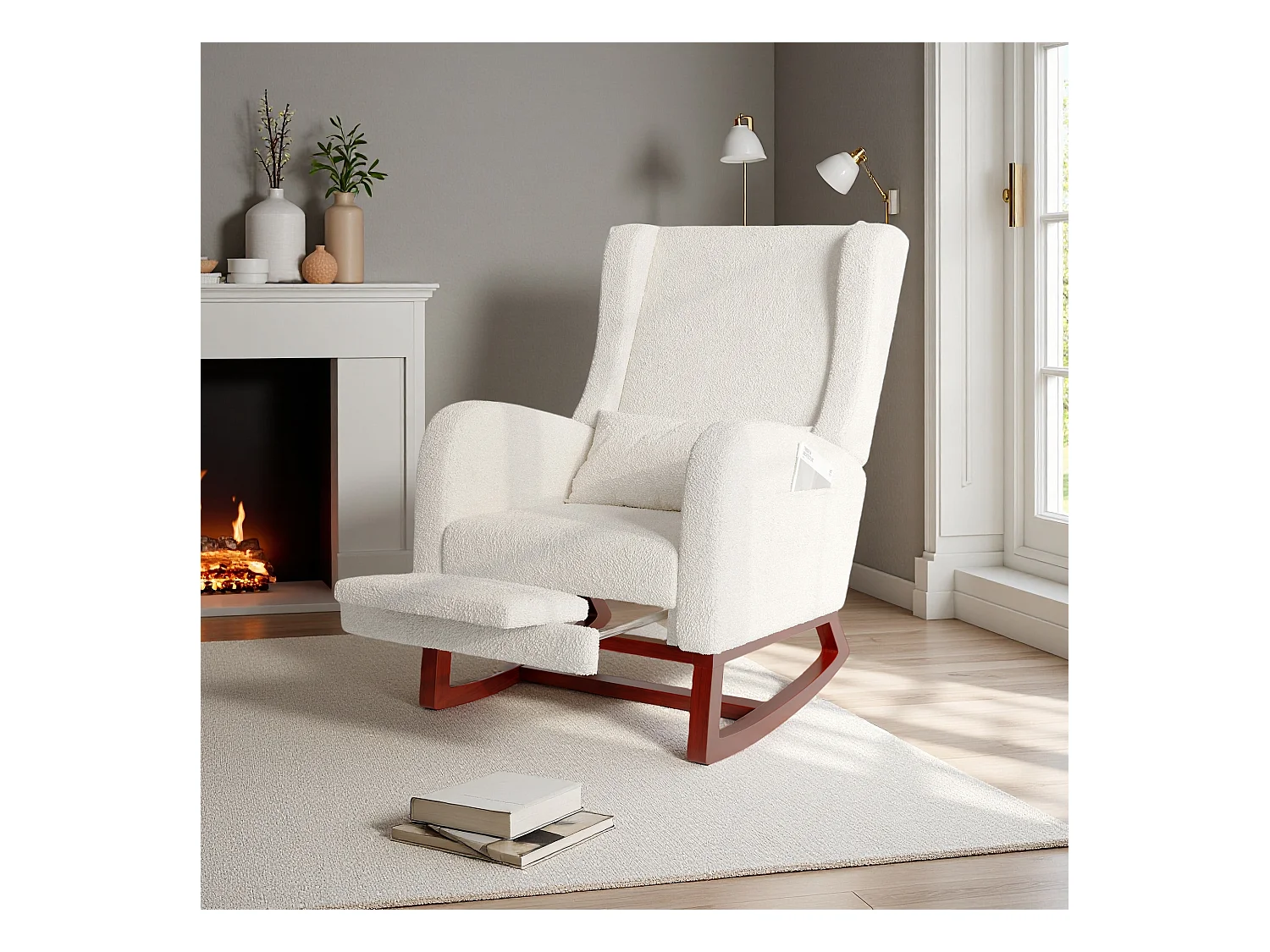 Mecedora blanca de tela efecto terciopelo con reposapiernas extensible, bolsillos laterales y cojín incluido