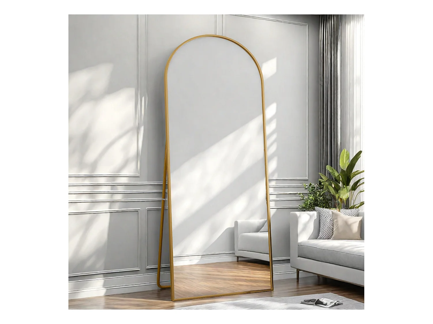 Spiegel van gehard glas 180 x 80 cm van gehard glas met een gouden aluminium lijst, gebogen vorm, grote staande spiegel