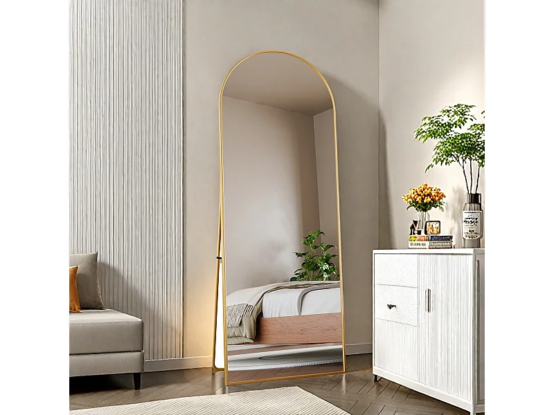 Miroir de maquillage arqué en verre trempé, cadre en aluminium doré, 1620x530 mm, design moderne élégant pour chambre, dressing ou salle de bain