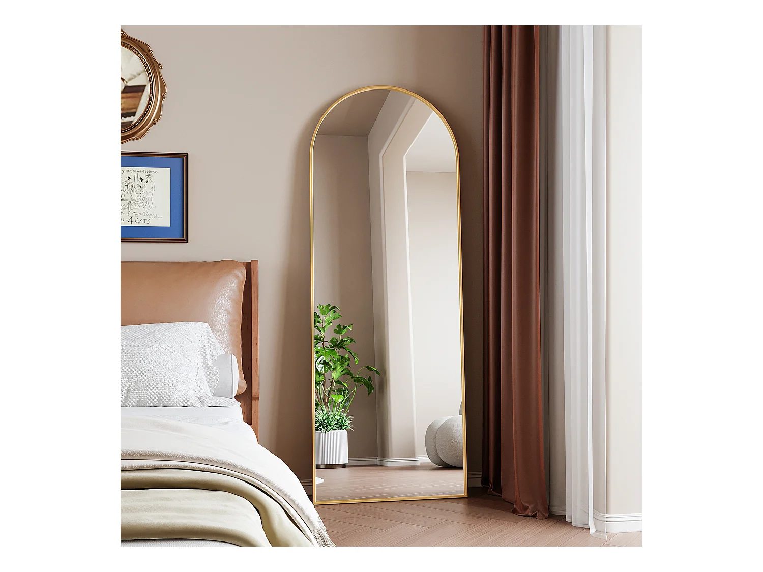 Miroir de maquillage arqué en verre trempé, cadre en aluminium doré, 1620x530 mm, design moderne élégant pour chambre, dressing ou salle de bain