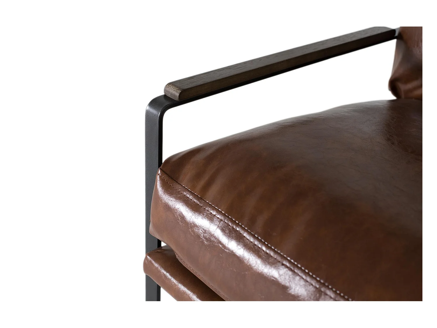 Fauteuil industriel en fer noir et simili cuir brun vieilli