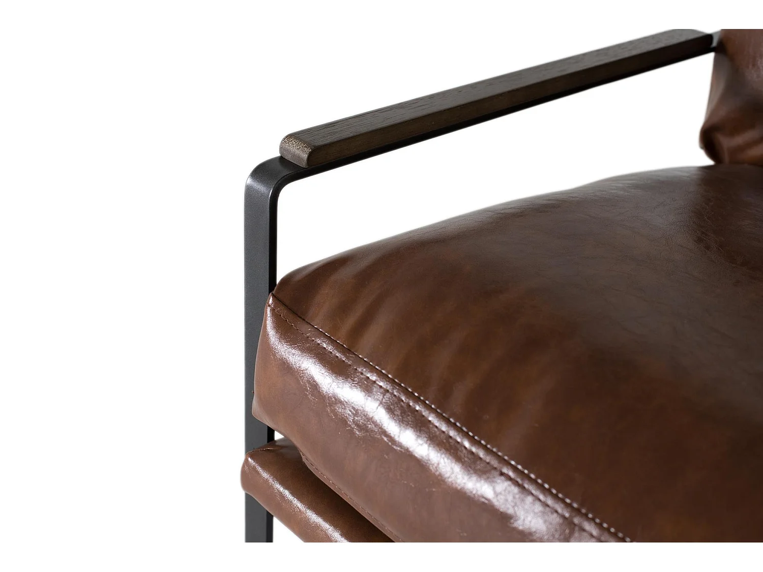 Fauteuil industriel en fer noir et simili cuir brun vieilli