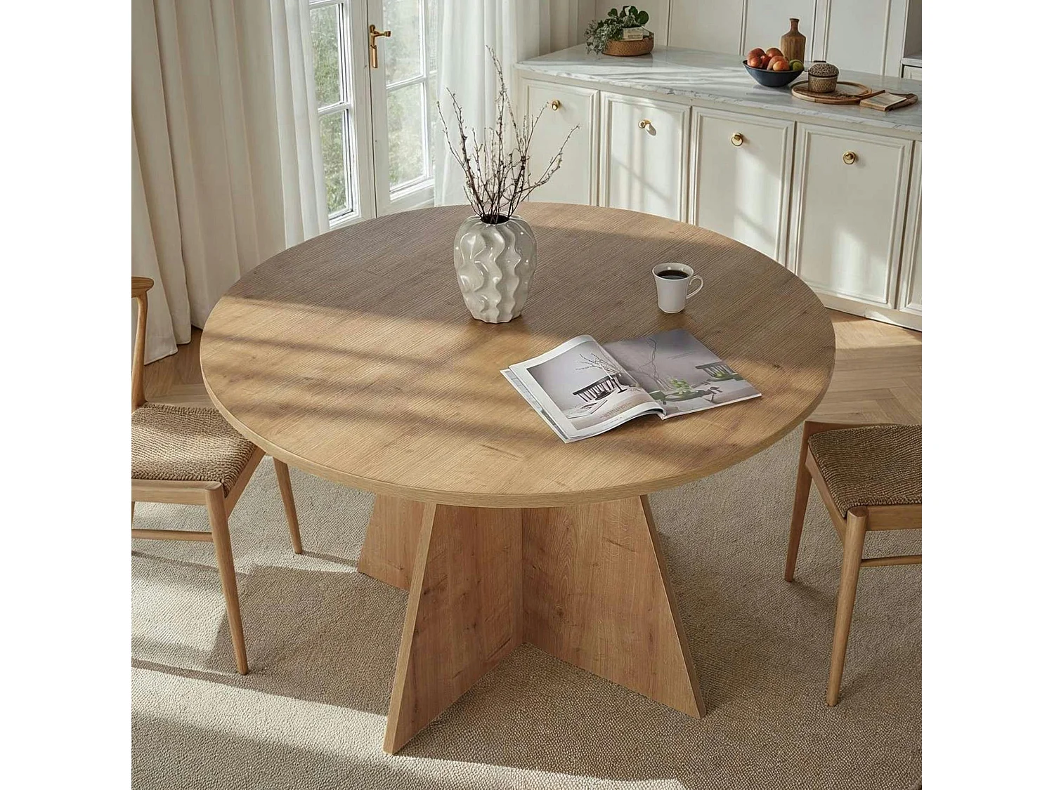 Table à manger ronde effet bois clair Ø120 cm MARFA