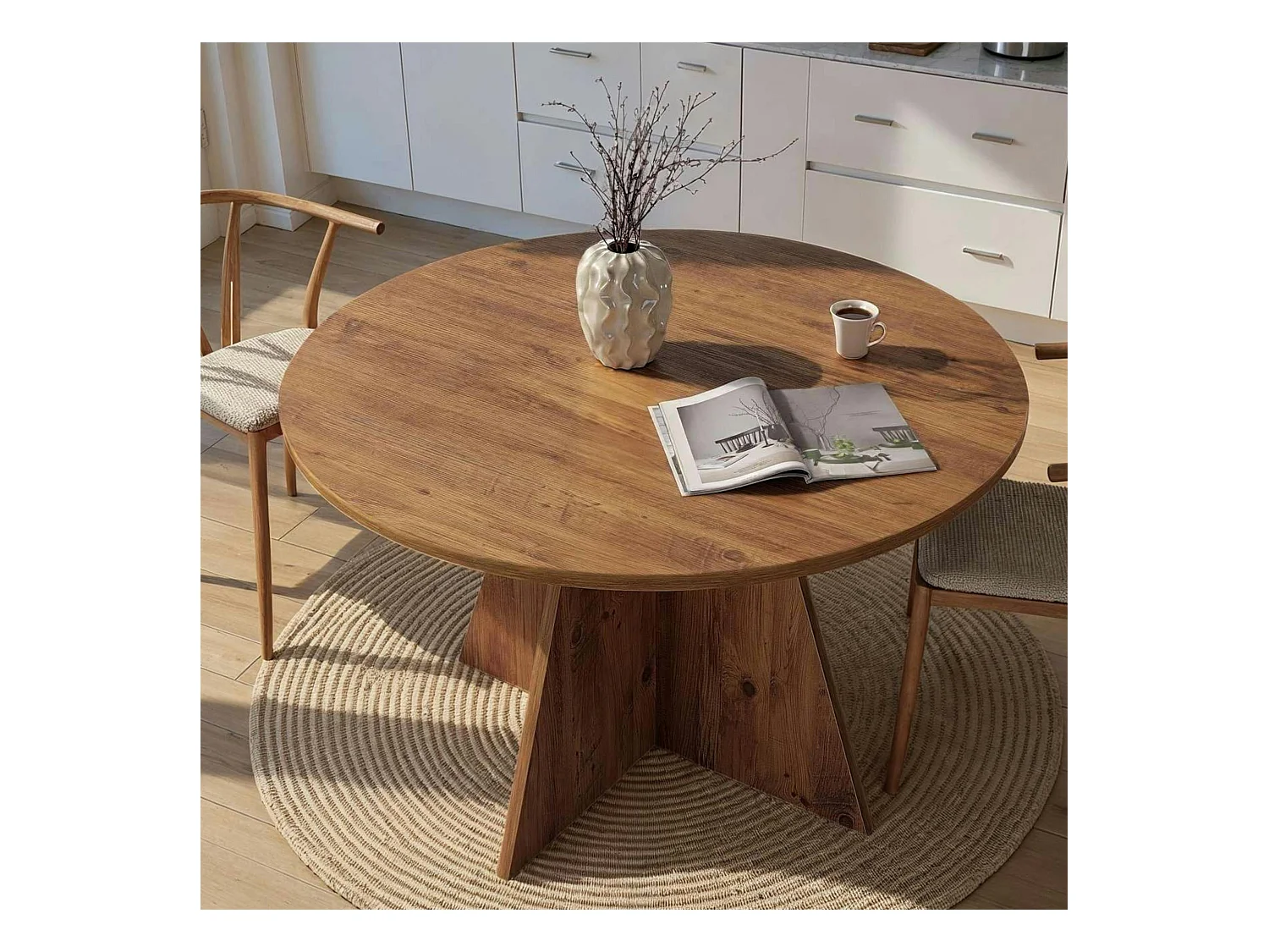 Table à manger ronde effet bois de pin Ø120 cm MARFA