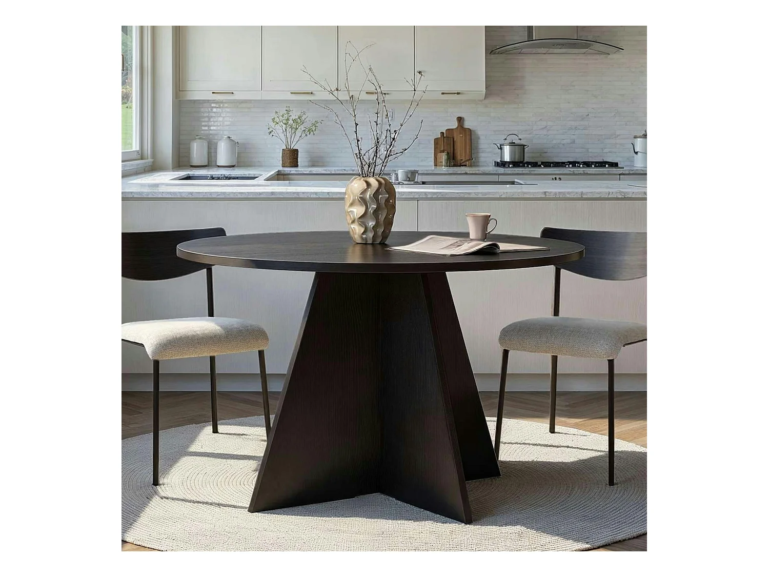 Table à manger ronde noire effet bois Ø120 cm MARFA