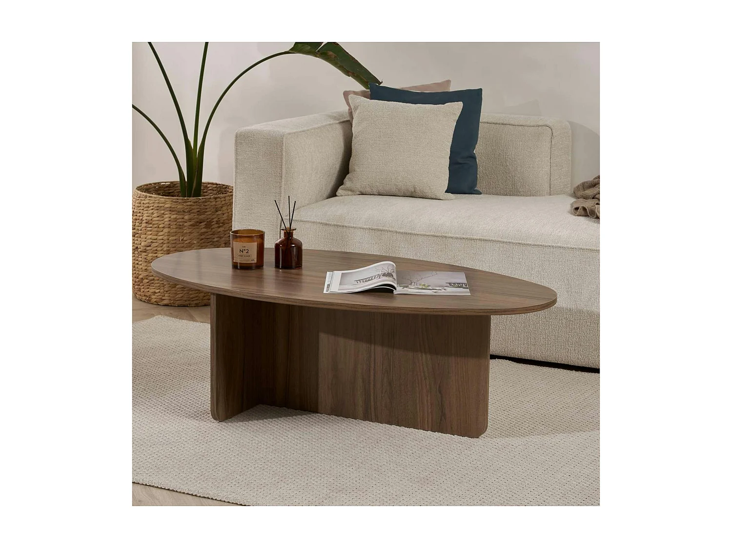 Table basse moderne ovale effet noyer – pied en T MARFA