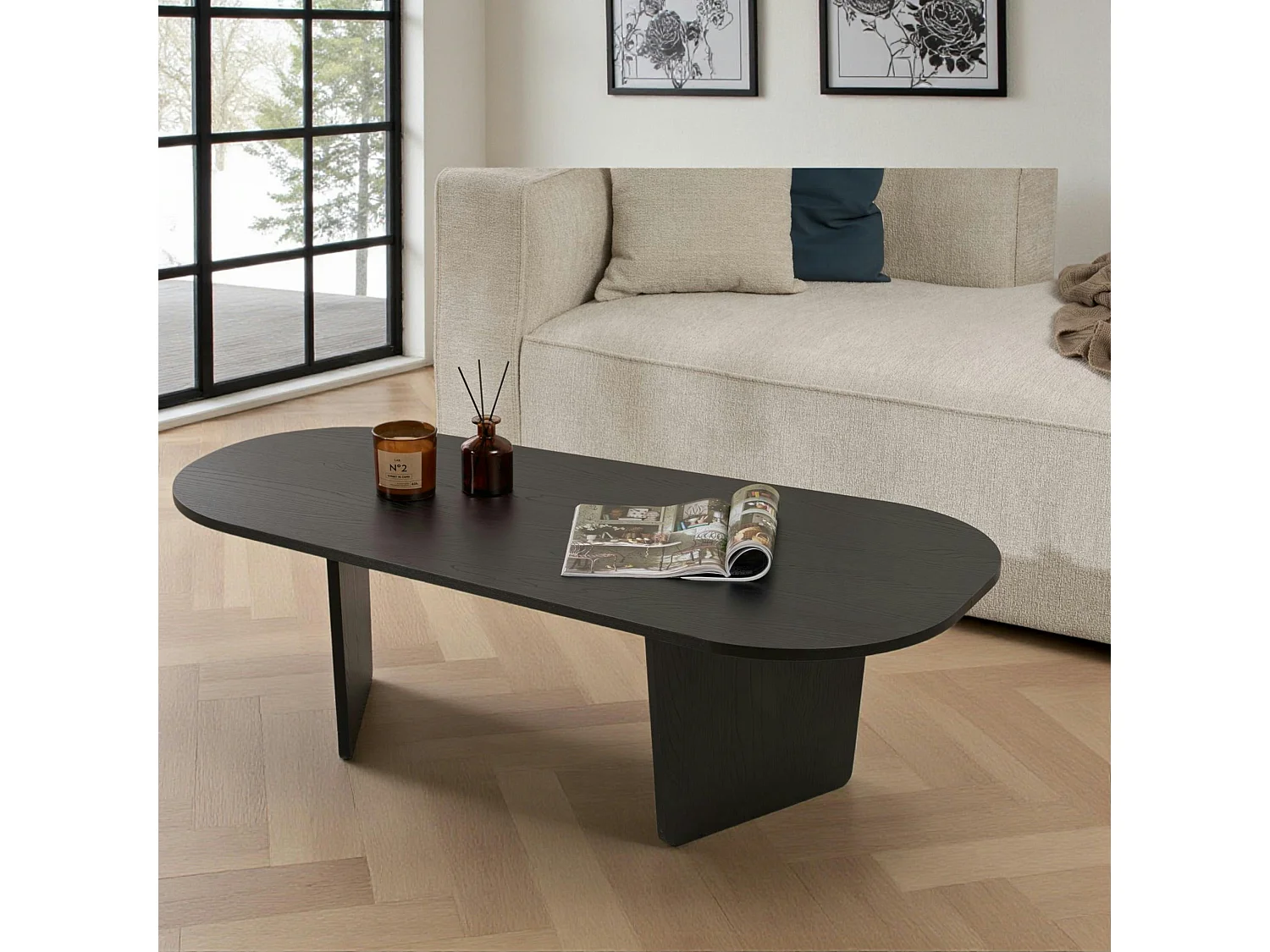 Table basse noire organique effet bois - pieds obliques MARFA