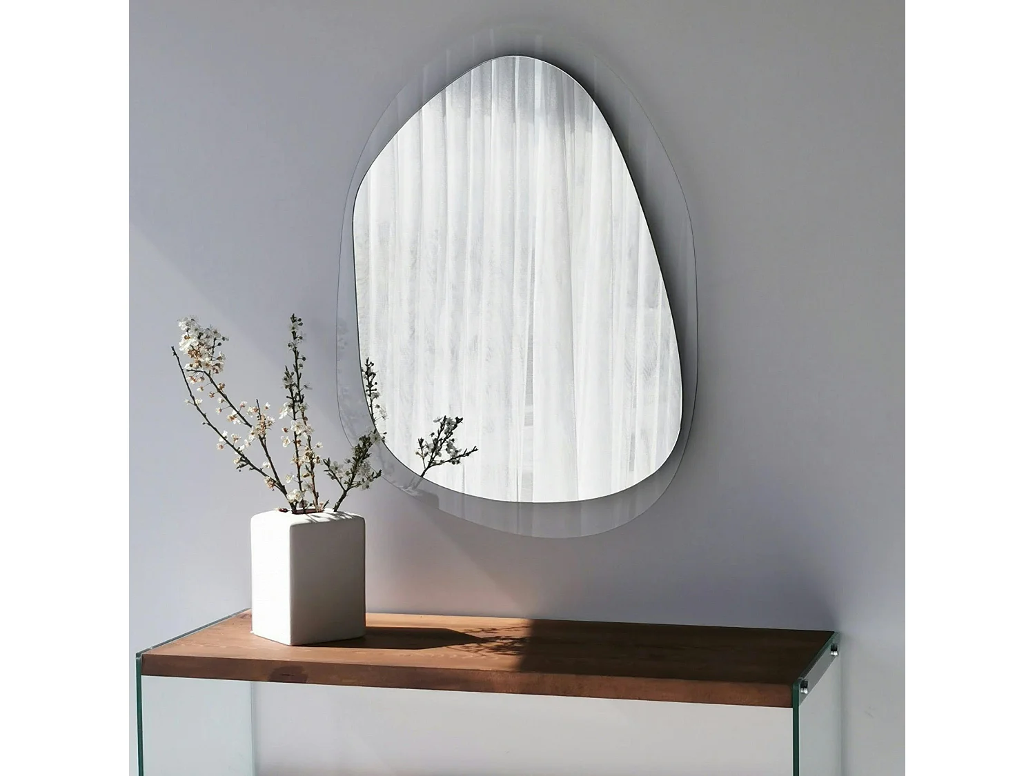 Miroir design organique - cadre verre transparent 75 cm CODY