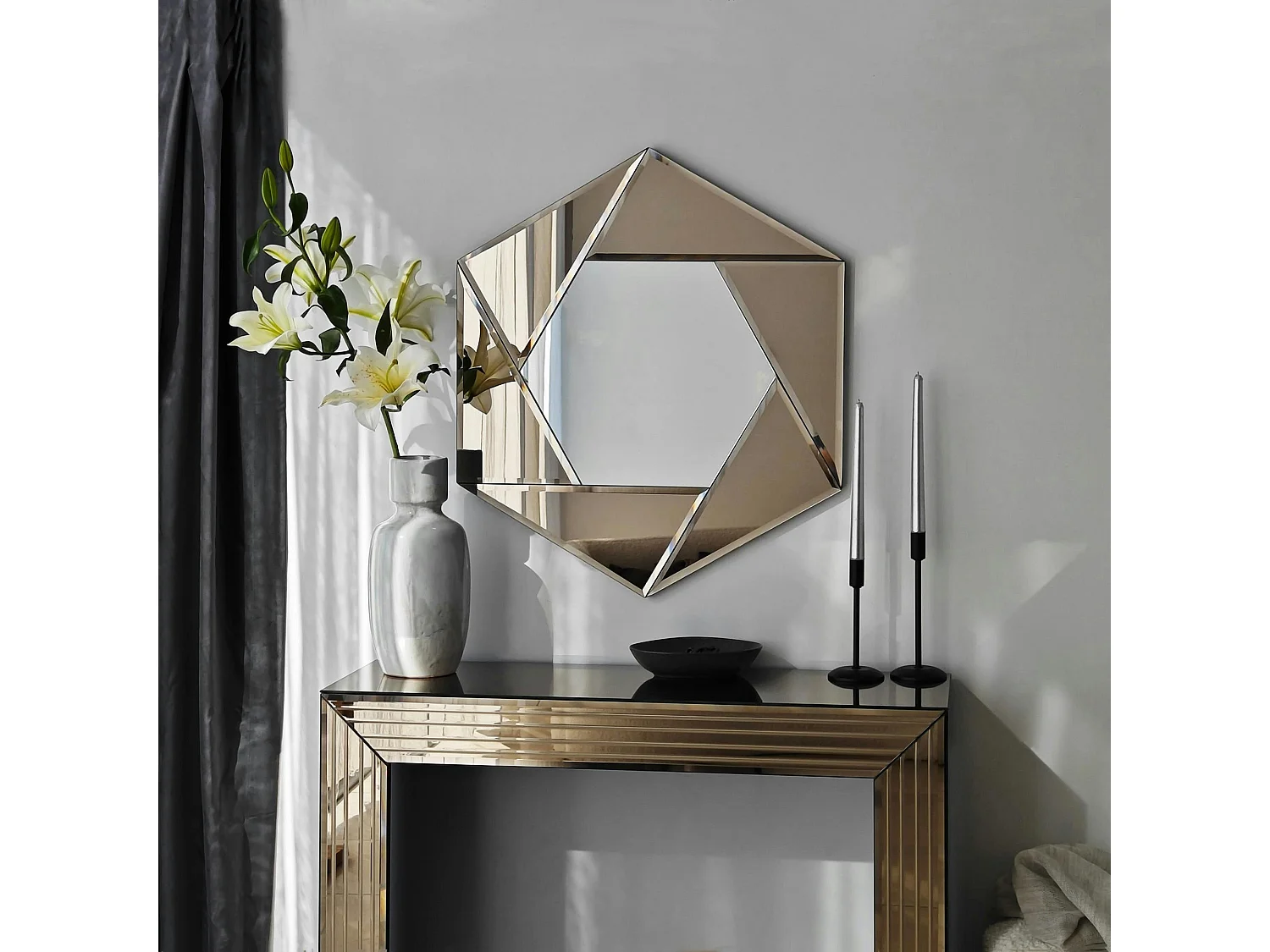Miroir d'entrée hexagonal à facettes, cadre ambré CODY