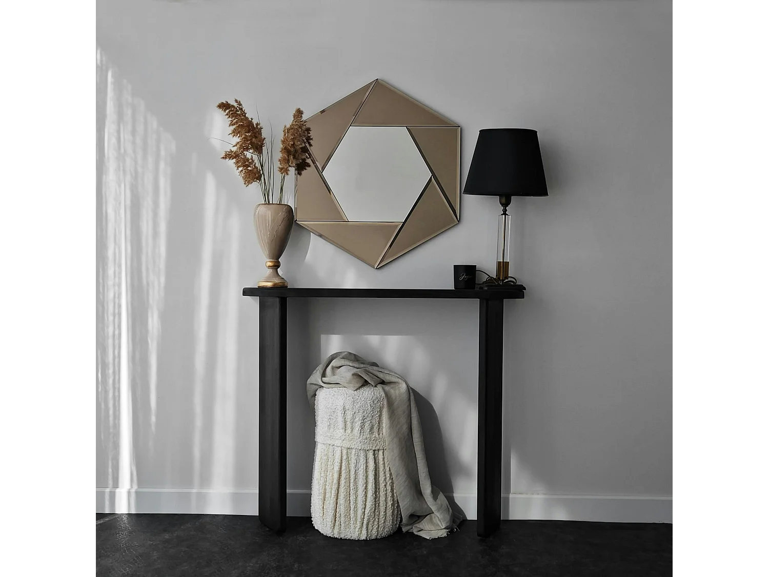 Miroir d'entrée hexagonal à facettes, cadre ambré CODY