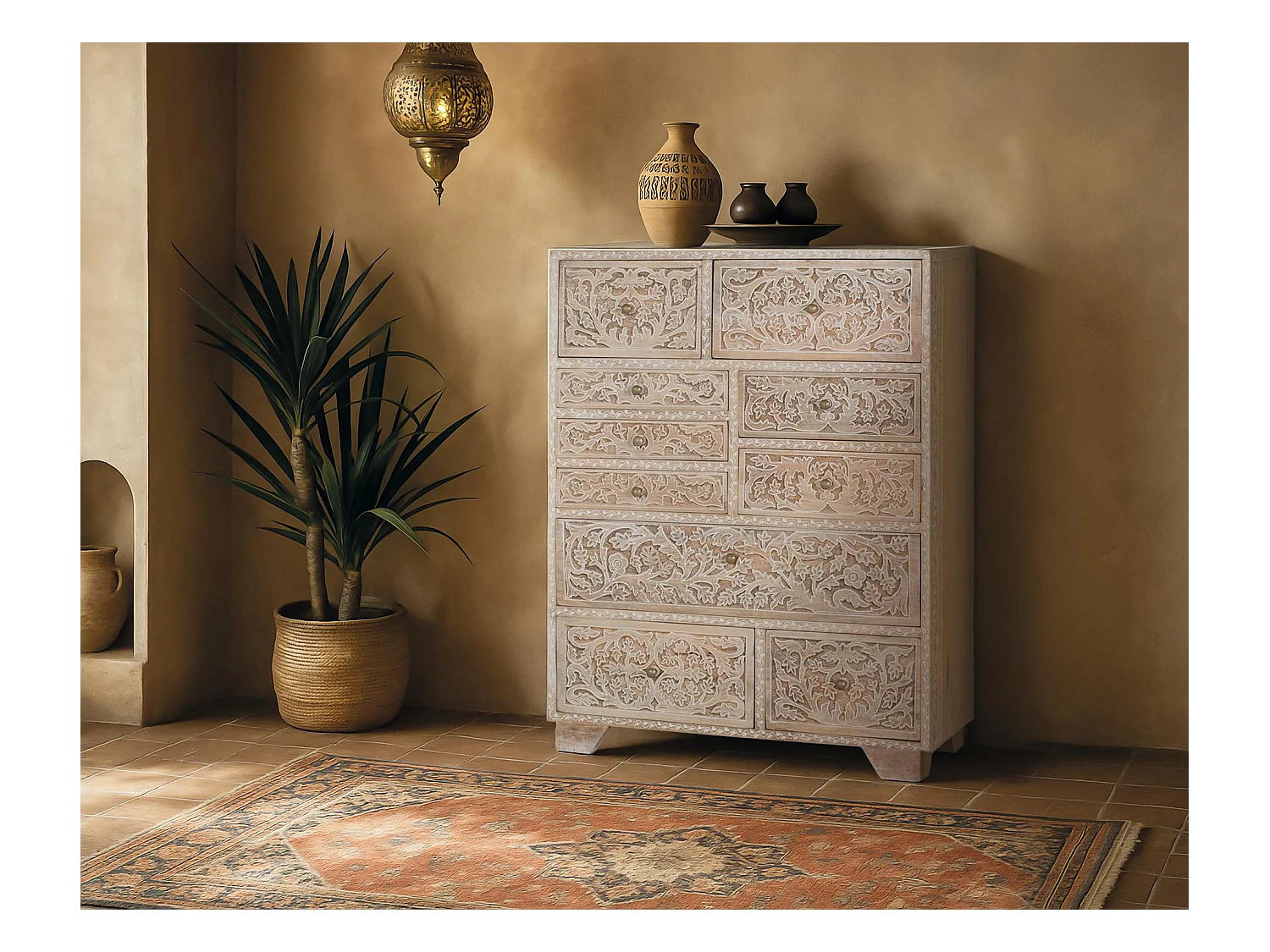 Commode en bois de manguier sculptée à la main avec dix tiroirs