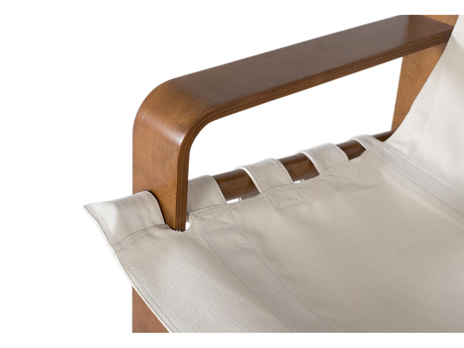 Fauteuil contemporain en bois de caoutchouc avec tissu beige