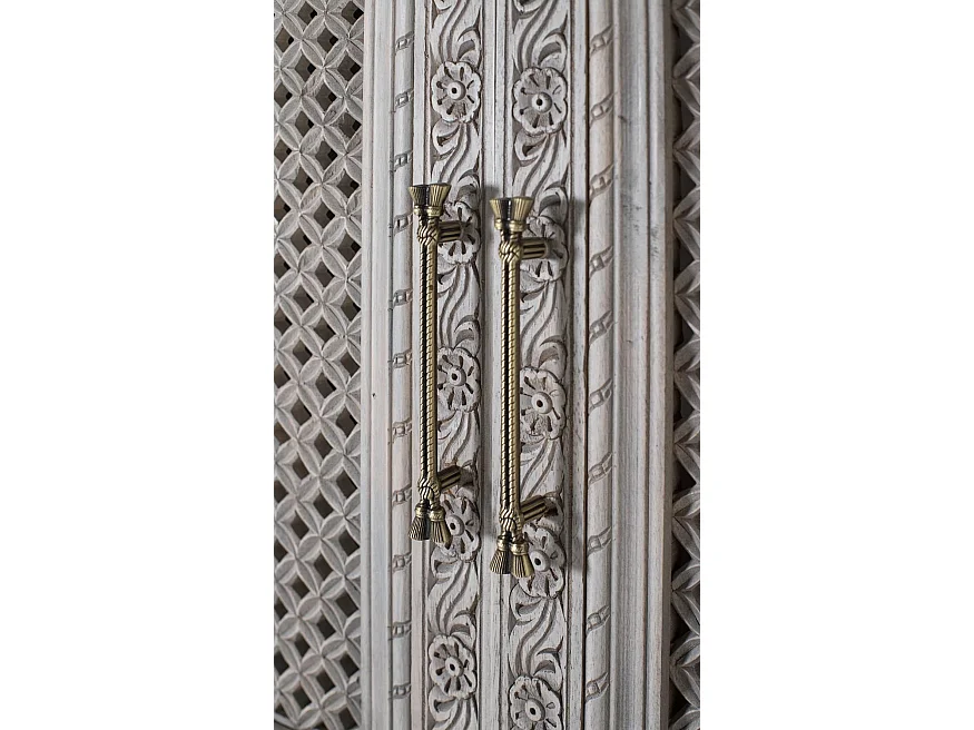 Armoire 2 portes en bois de manguier massif et finition vieillie