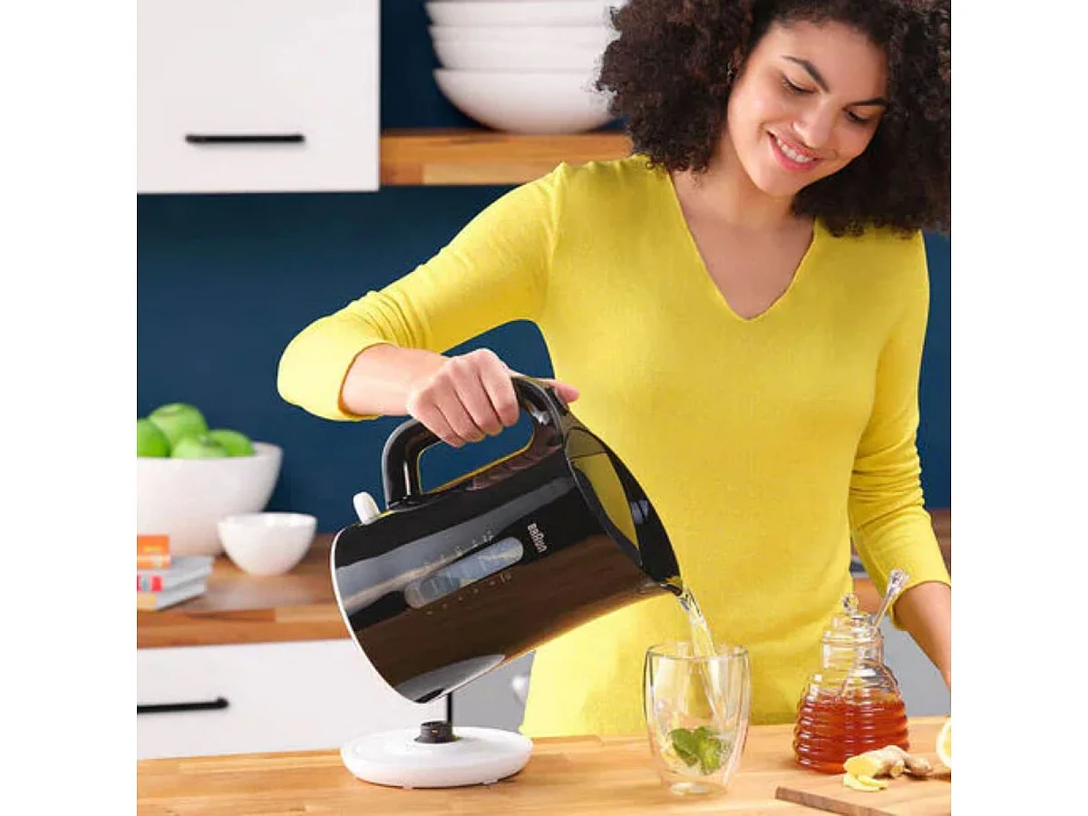 Hervidor Braun WK1100BK 2200W 1,7L tapa abatible negro