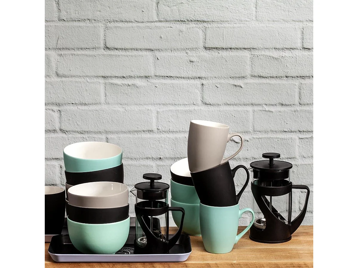 Cafetière à Piston 60cl en verre et Plastique noir pour 5 Tasses